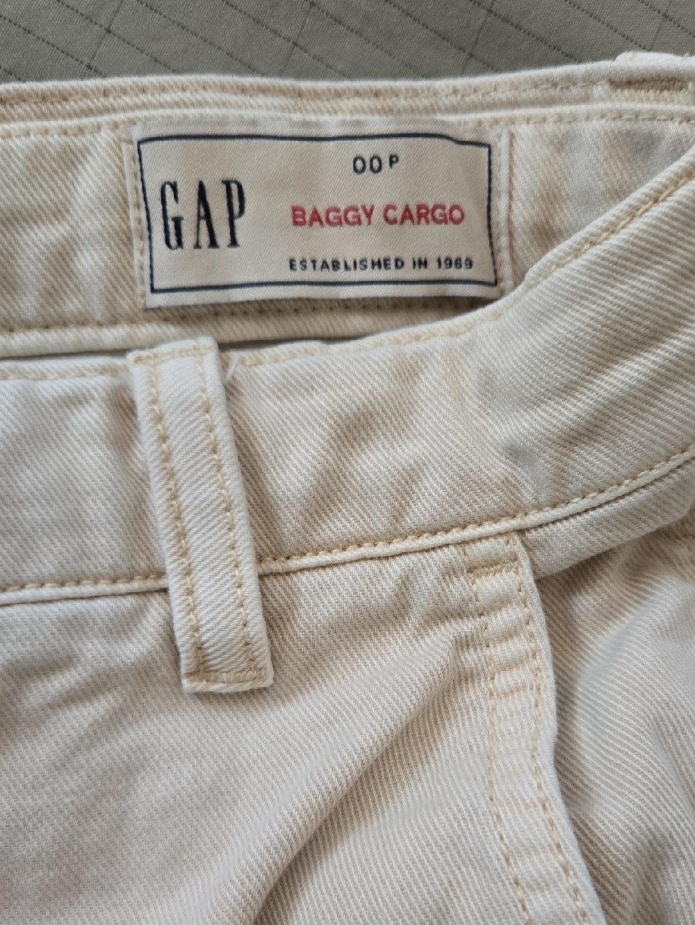 GAP Cream Wide Leg Cargo Pants - Neutral Utility Style